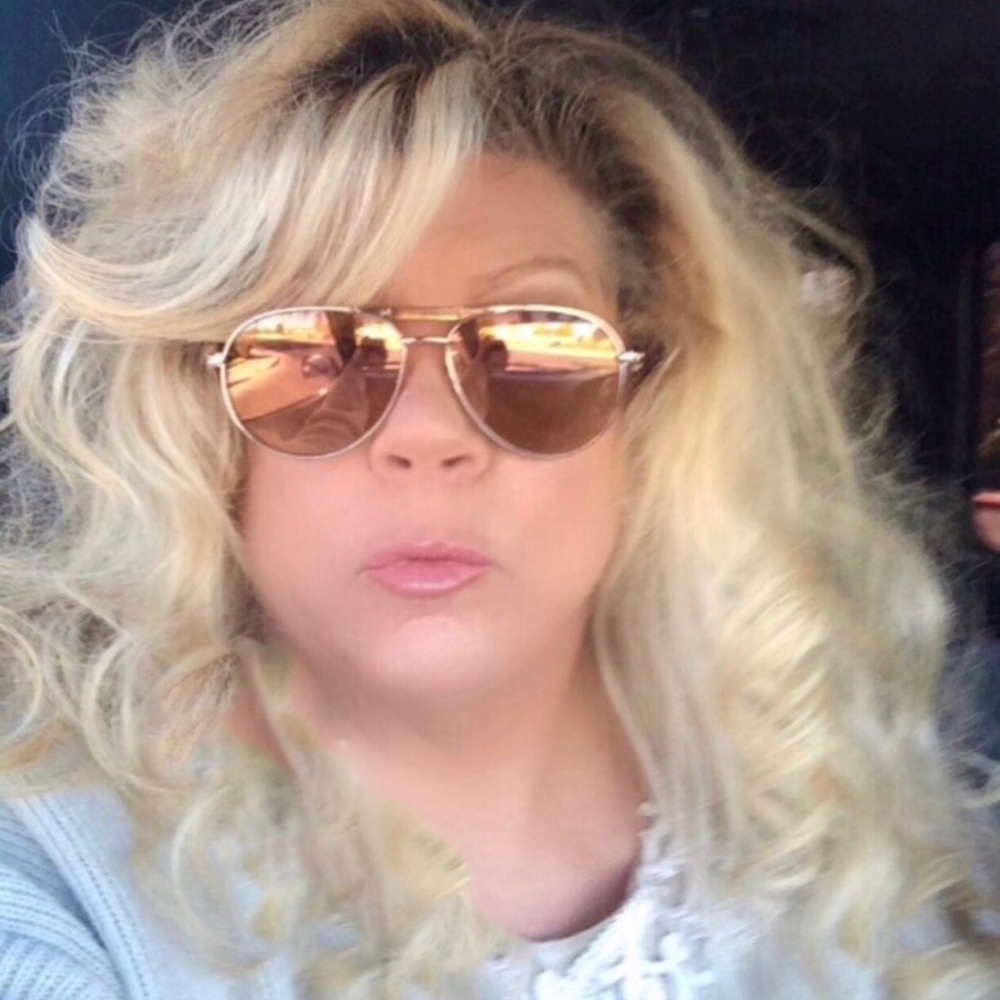 Meet your Posher, Lorrie